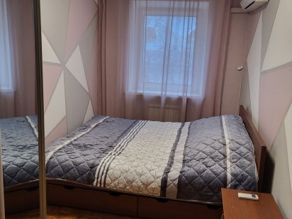 Простора  ДВОКІМНАТНА  квартира  В  ЦЕНТРІ, документи Хмельницький