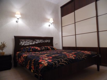 Посуточно в центре!Ремонт,чисто!Документы. Хмельницький