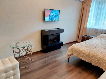 2 к квартира .  Дві окремі кімнати.Центр. Міська лікарня .ПогранАкадем Хмельницький