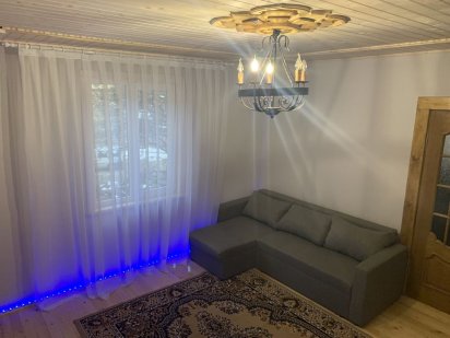 Здається квартира Центр ЯремчЕ житло кімнати номери будинок Яремче