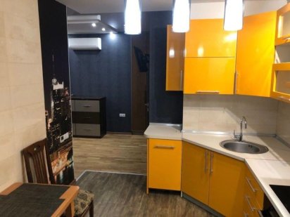 1к. Центр. Новая дизайн-квартира с ПАРКОВКОЙ в центре почасово сутки Полтава