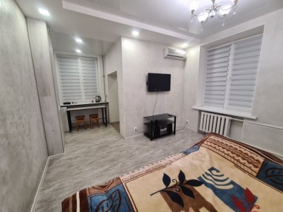 1к.смарт.кв ж/д вокзал 1 поверх подобово,посуточно,смарт тв Черкаси