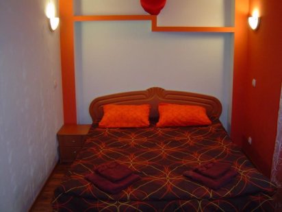 Квартира подобово 2 кімн. Ужгород. 6 хв до центру, поряд  ж\д вокзал Ужгород