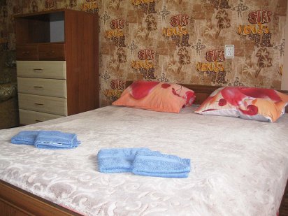 Почасово, посуточно 1 комнатная. Центр "Красный мост" , госпиталь. Чернігів