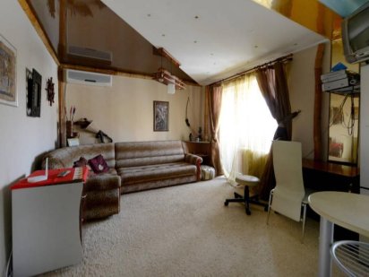 Правды 88а, Cтудио в африканском стиле.Озеро. ЦСМ на Порика рядом Киев