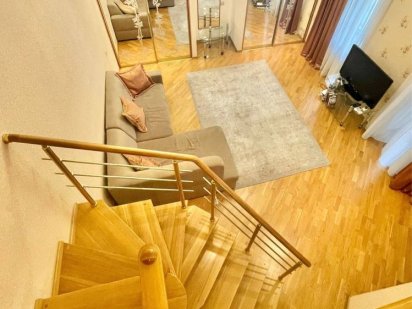 Подобова оренда квартири. Центр. ЦУМ. Пушкінська 9. Метро Театральна Киев