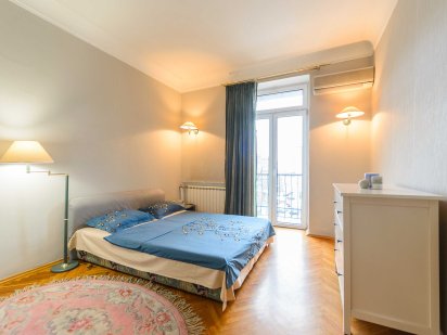 2к Центр Метро Олімпійська Ділова Димитрова простора квартира подобово