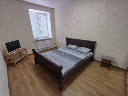 Подобово,погодинно квартира в центрі міста Кропивницкий