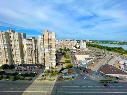 Киев, м. Осокорки  3-ком. посуточно, помесячно. Киев