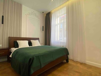 Вільна сьогодні ЦентрВласник Можна на місяць Львів