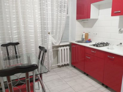 1-2 ком. кв посуточно,почасово на Металлургов (р-н Славутич Арены)