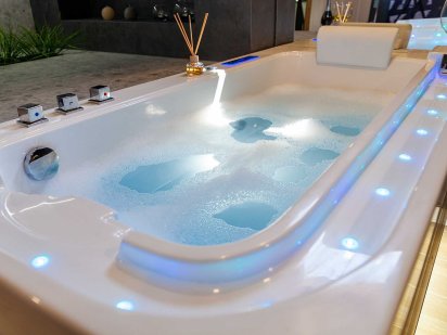 Апартаменти з джакузі у центрі Львова по вул. Балабана 23 Львів