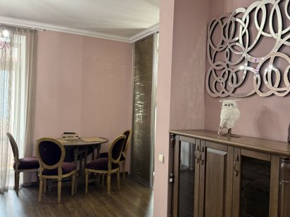 Подобово трьох кімнатна квартира в центрі міста Миколаїв