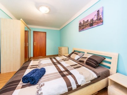 Сдам посуточно 3к. квартиру в 3 минутах ходьбы от метро Левобережная Киев