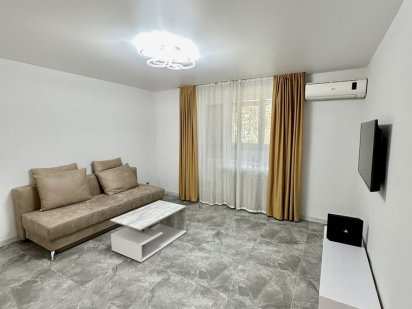 Здаю подобово  квартиру на фонтані приморський район (аркадія ) Одеса