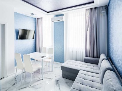 3-кім апартаменти з балконом для 10 осіб у центрі міста Львів