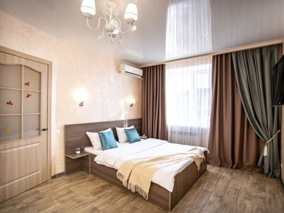 По добово студія на Адміральській Миколаїв