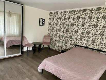 Доба-850,3 год-500,Ніч-700 Флоренція Троєщина Маяковського Киев