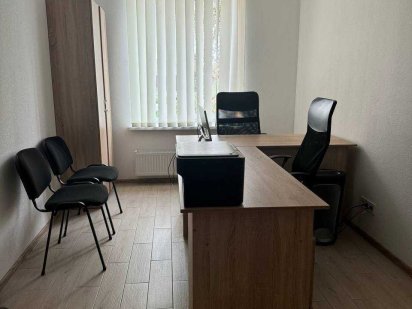 Продаж квартири під офіс 58,8 кв.м в центрі Гостомеля Гостомель