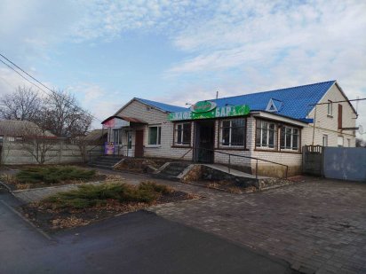 Кафе, перукарня, магазин Знаменка