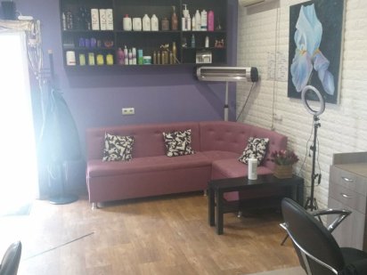 Продам приміщення/готовый бізнес-діюча перукарня Канев