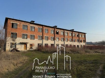 Продам майновий комплекс Кам'янець-Подільський