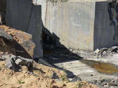 Продаж гранітного кар'єру. Коростышев