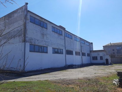Продається фабрика, будівля і прилегла територія Ромны