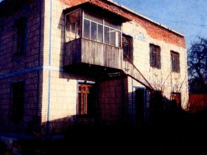 Будівля червоного куточка 130,6 кв м, Ромни, вул. Горького, 122/7 Ромни