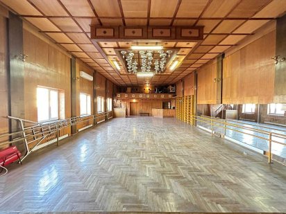 Продається нежитлове приміщення по вул.Дрогобицькій  2 пов.3-пов.буд. Стрый