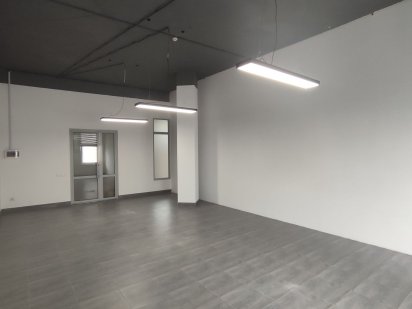 Продам приміщення в бізнес центрі Монблан Хмельницький