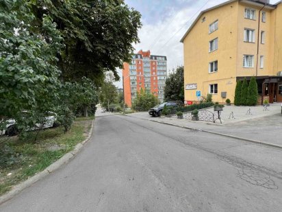 Зарічанська. 616$/мкв приміщення з ремонтом. Хмельницкий