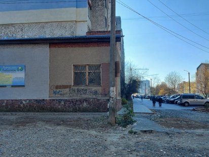 Продається нежитлове приміщення в р-ні Хоткевича. Комерція Івано-Франківськ