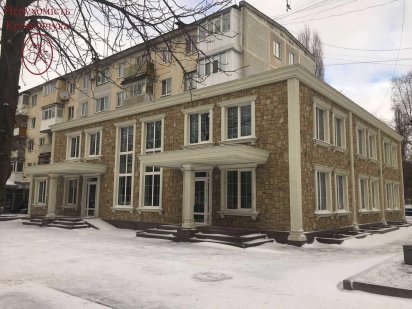 Продаж комерційного приміщення червона фасадна лінія Кременчук