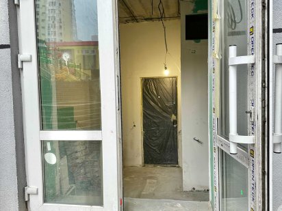 Комерційне приміщення в ЖК Синергія 3 з частковим ремонтом Ірпінь