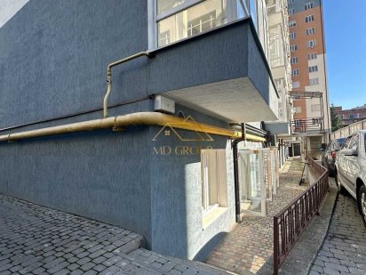 Продаж комерційного приміщення вільного призначення Івано-Франківськ