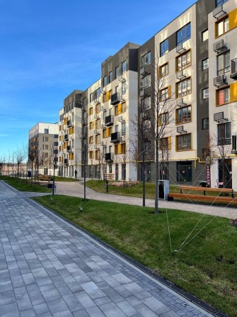 Продаж комерційного приміщення у заселеному комплексі в Ірпені! - фото 1