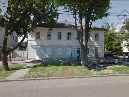 Продаж Офіс 25 м² на 1-му поверсі з високим трафіком Полтава