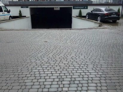 Паркомісце ЖК "Містечко центральне" Івано-Франківськ