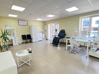 Продаю Фасадное помещение с ремонтом 40 кв.м. Ирпень магазин, салон Ирпень