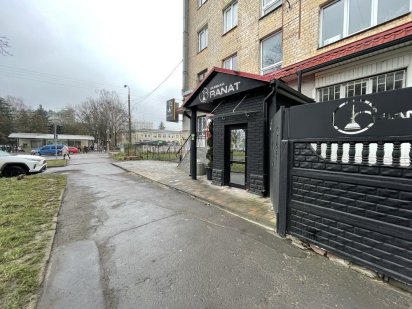 Продам класне комерційне приміщення під Ваш бізнес.Великий трафік. Рівне