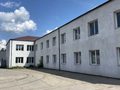 Продам окрему будівлю вільного призначення!!! Рівне