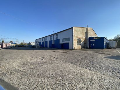 Продаж виробничого приміщення з великою територією Ровно