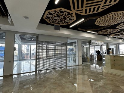 Комерційне приміщення,ремонт,торговий центр,готове, Бандери,Височана Ивано-Франковск