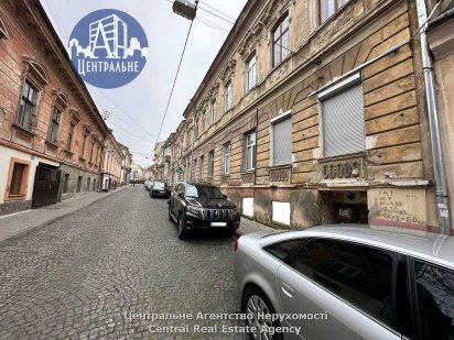 Продається нежитлове приміщення в центральній частині м. Чернівці Черновцы