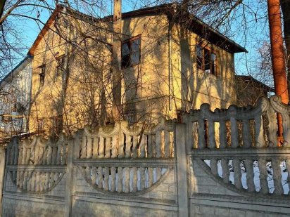 Нежитлова будівля - м. Чернівці, вул. Підкови Івана, 4 Черновцы