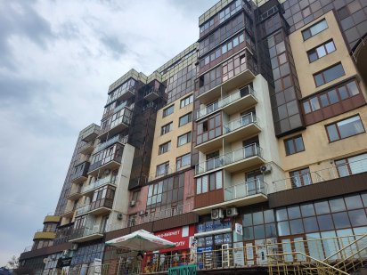 Продаж комерційної нерухомості 180 м.кв. Чернівці