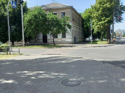 ПРОДАЖ адміністративної будівлі в м. Черкаси Черкаси