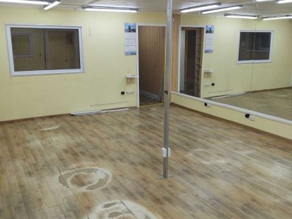 Приміщення 76 м центр цоколь терміново Киев