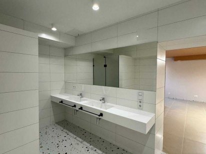 Продається комерційне приміщення вул. Тисменецька Черновцы